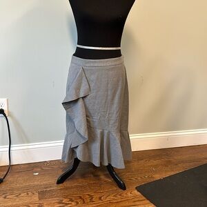 Banana republic gray business skirt. NWT
